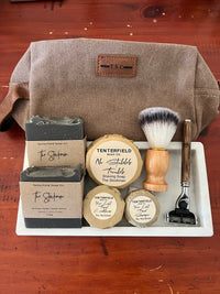 The Groomed Traveller